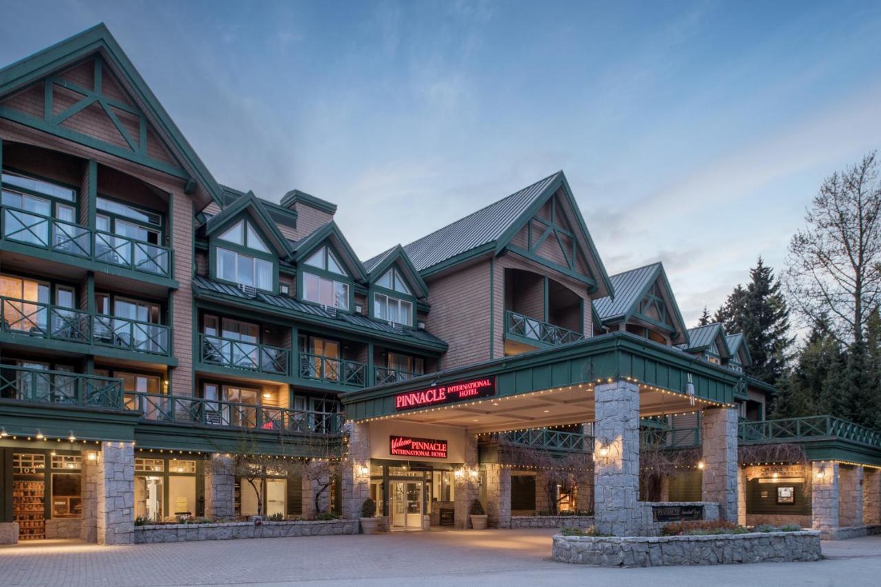 Pinnacle Hotel Whistler Extérieur photo