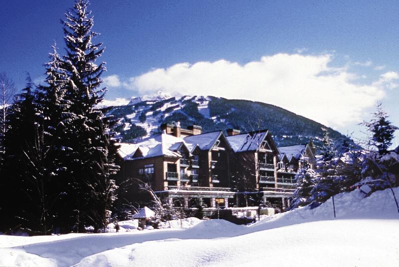 Pinnacle Hotel Whistler Extérieur photo