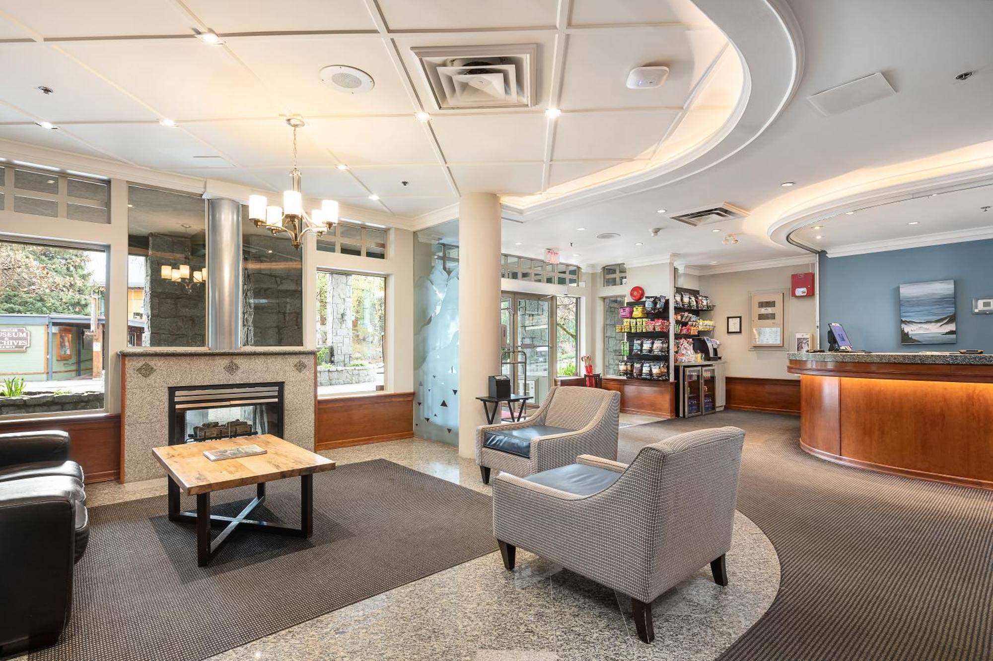Pinnacle Hotel Whistler Extérieur photo