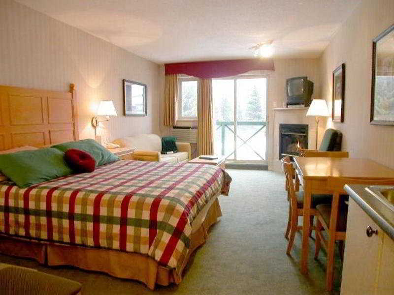 Pinnacle Hotel Whistler Extérieur photo