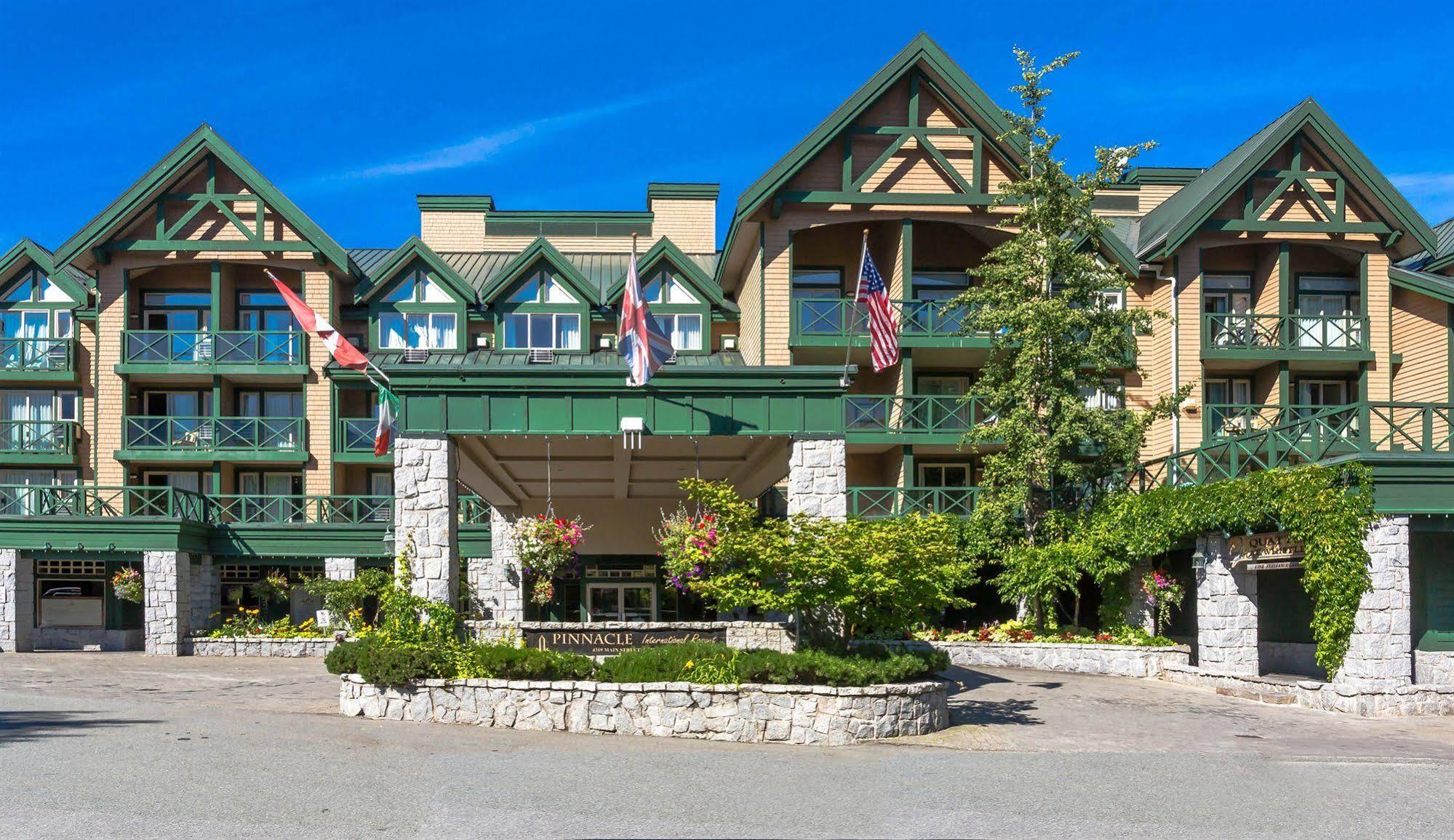 Pinnacle Hotel Whistler Extérieur photo