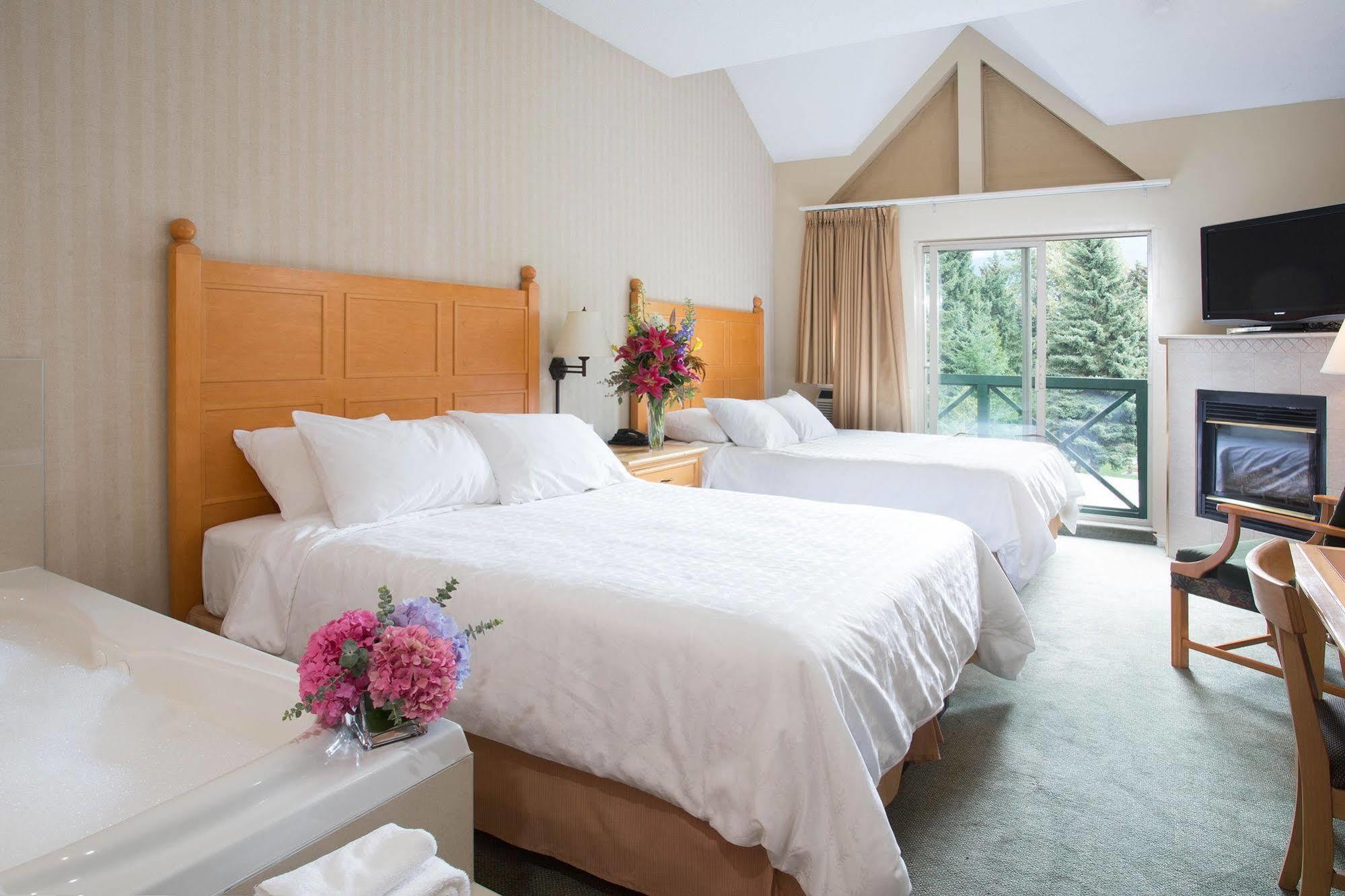 Pinnacle Hotel Whistler Extérieur photo