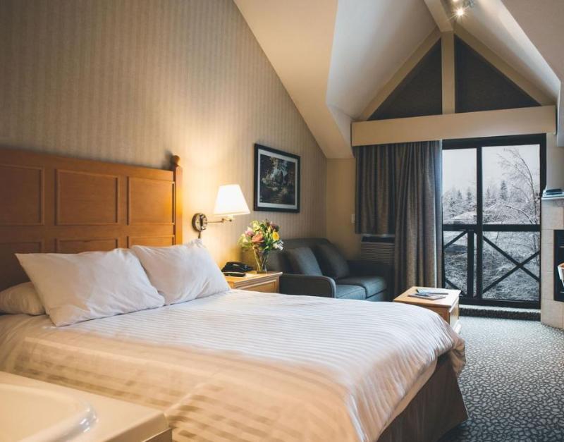 Pinnacle Hotel Whistler Extérieur photo