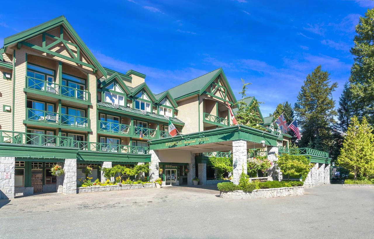 Pinnacle Hotel Whistler Extérieur photo